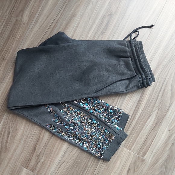 Glittery Sweatpants - Picture 5 of 7